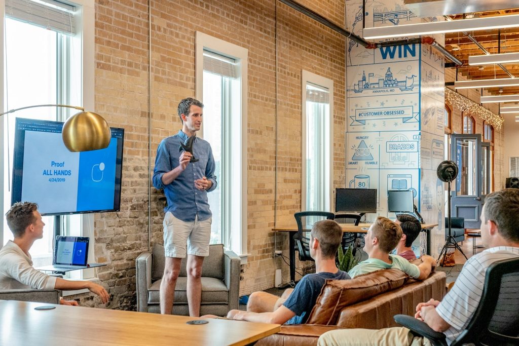 training pengembangan talenta tim perusahaan